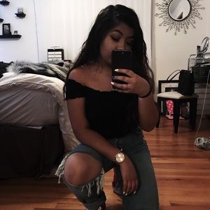 Meet your Posher, Ana